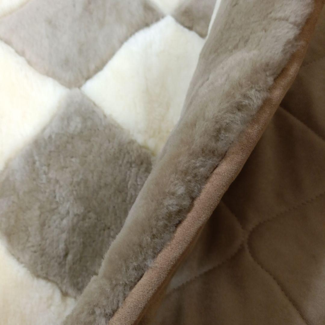 未使用保管品　㈱桝田　ムートンラグ　２００×２５０　マスダムートン　リビングに