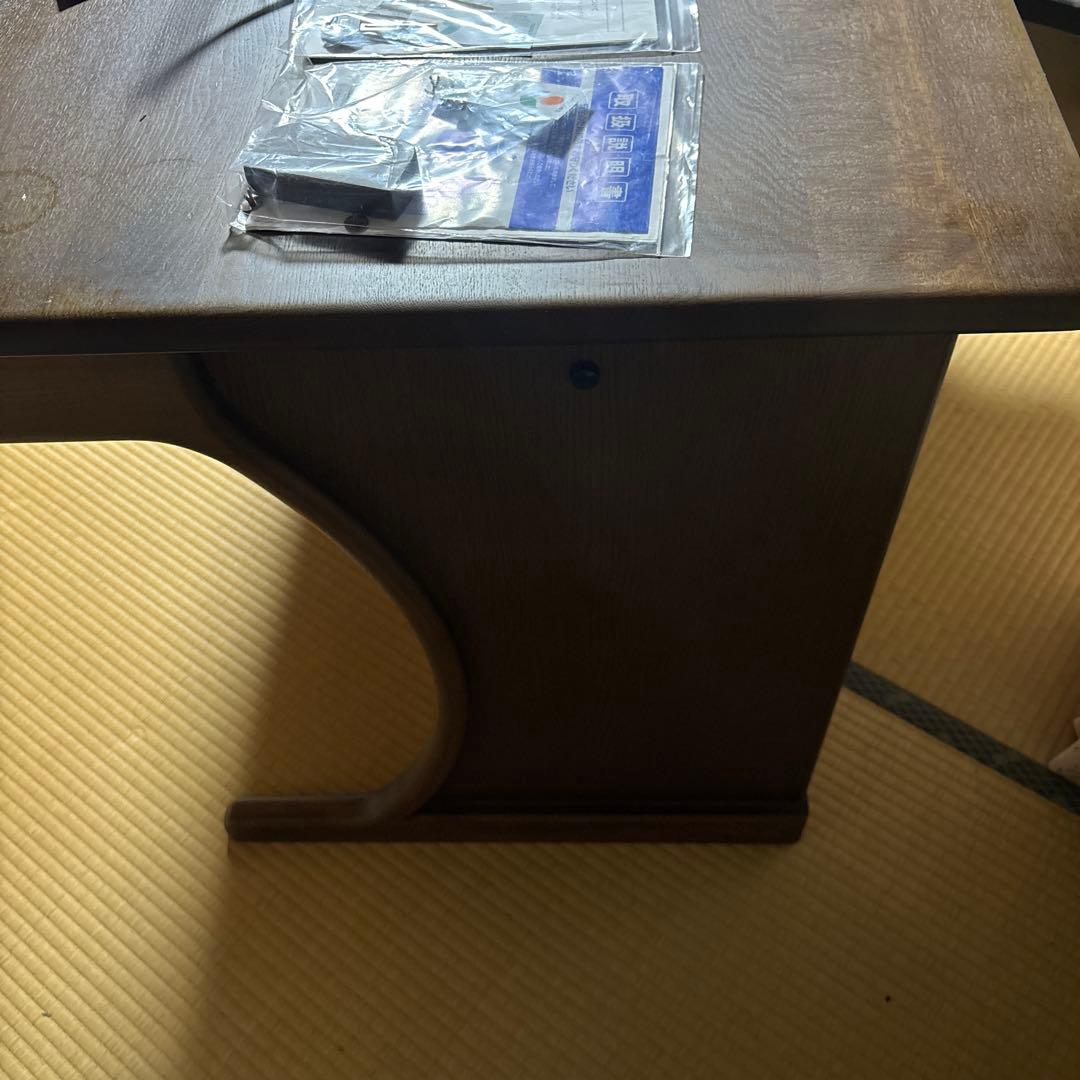 カリモク　学習机　セットも別で出してます