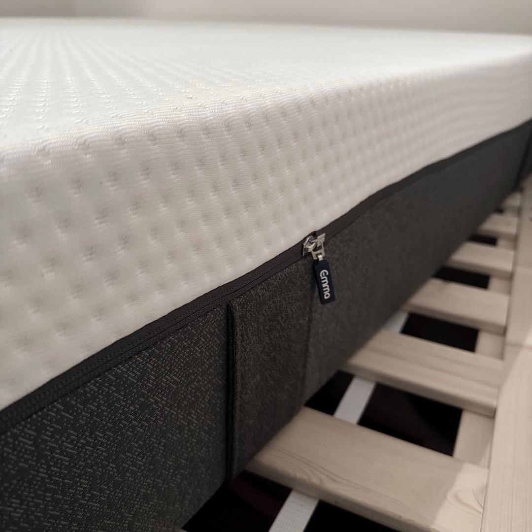 【引き取り優先】エマ・マットレス クイーン 高反発ウレタン