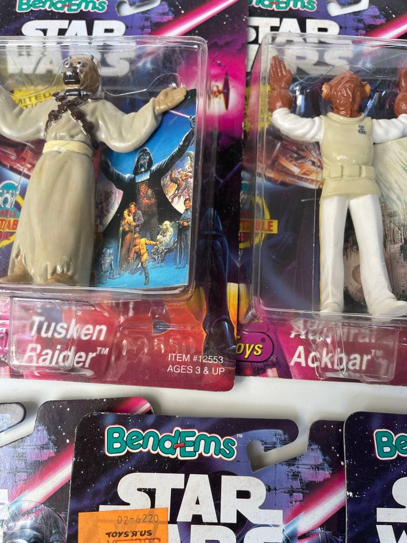 年末年始セール スターウォーズ フィギュア bendems 13種セット - メルカリ