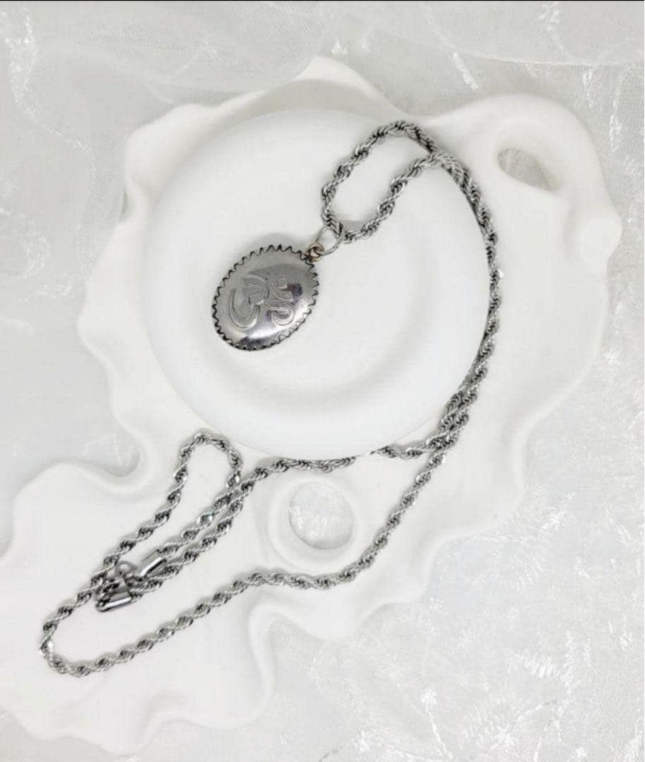 オームペンダント シヴァ・パールヴァティー＆ガネーシャ 神聖