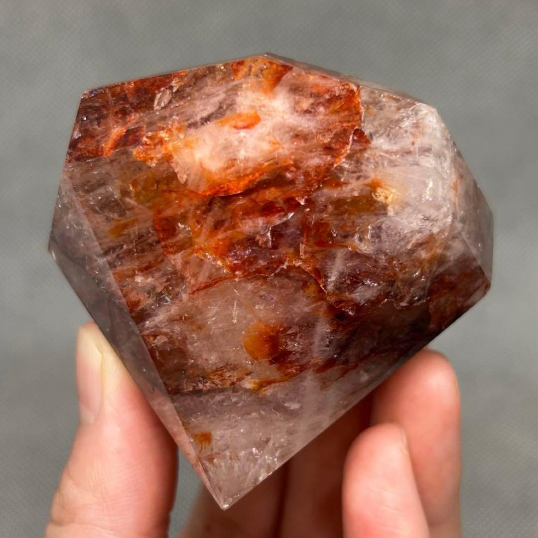 ダイアモンド型　ファイヤークォーツ　虹あり　225g