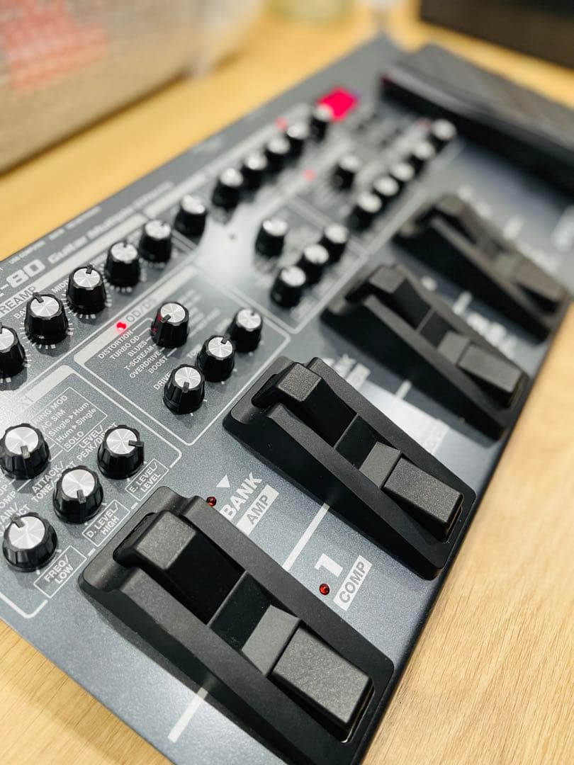 BOSS ME-80 マルチエフェクター