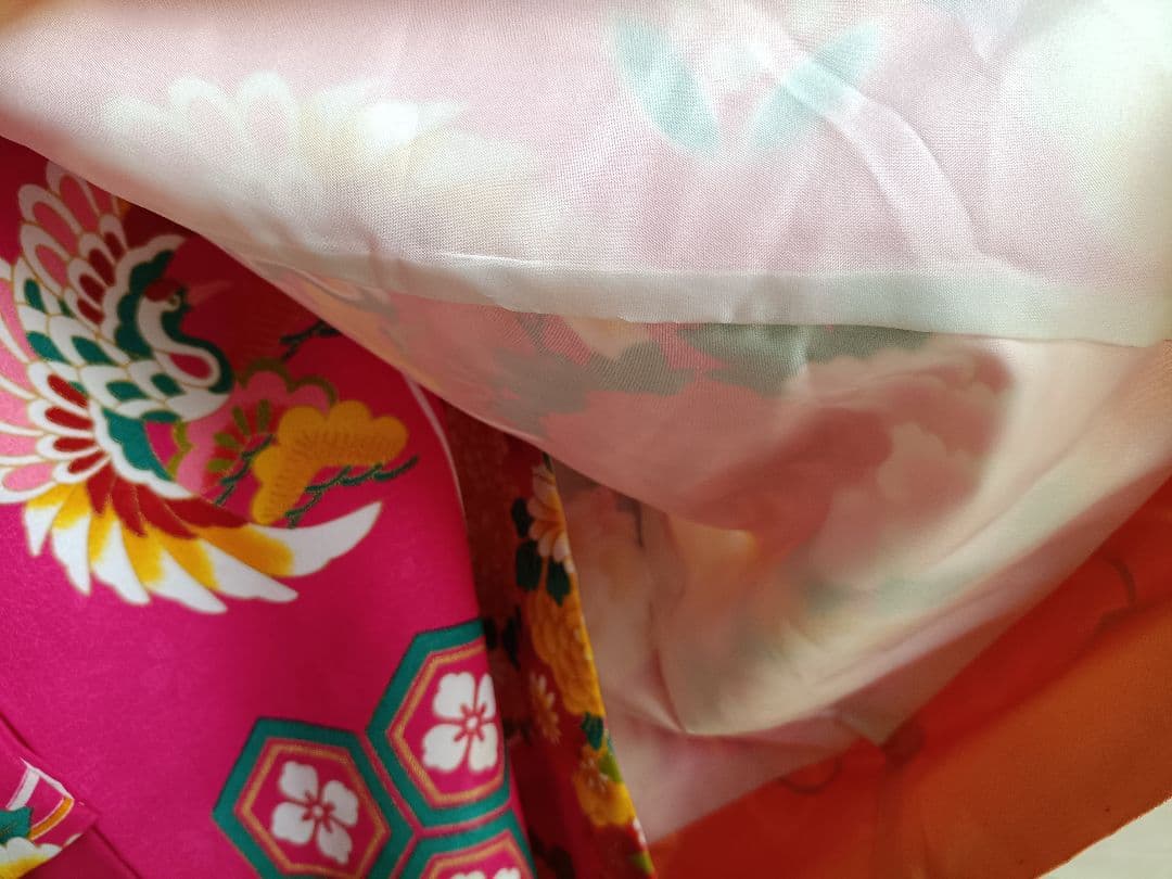 マゼンダピンク、アンティーク風の着物にミニだらり帯