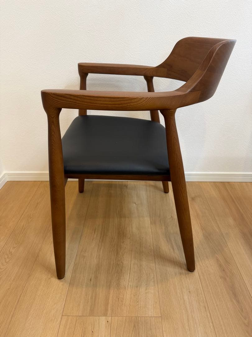 ダイニングチェアー