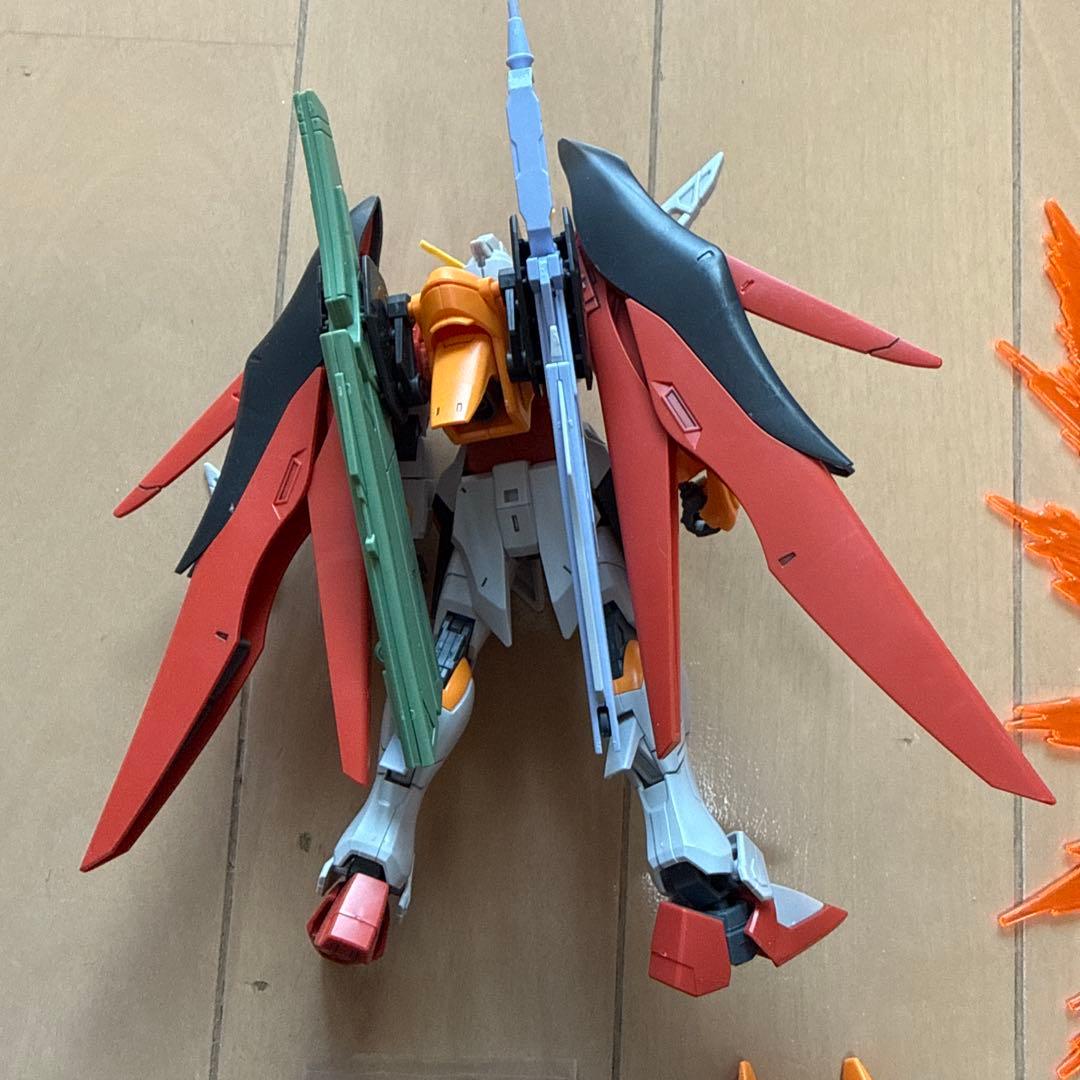 HGCE デスティニーガンダム(ハイネ専用) 素組み完成品