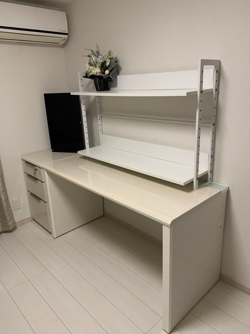 引き取り限定　美品　デスク　デスクチェア