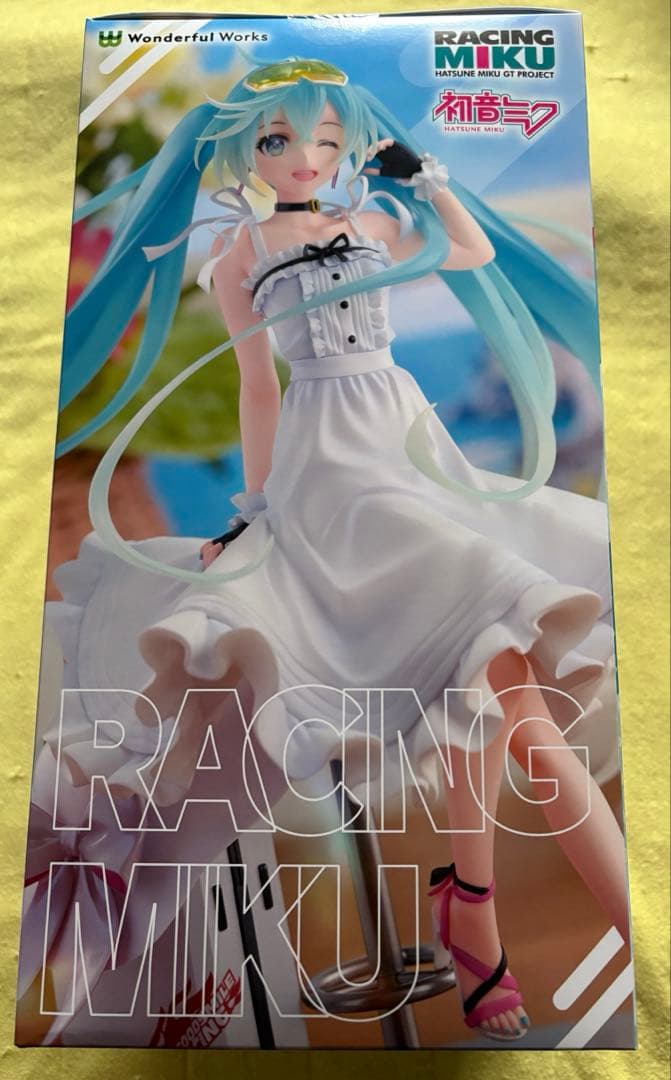 新品未開封 レーシングミク 2021 vacation style ver.