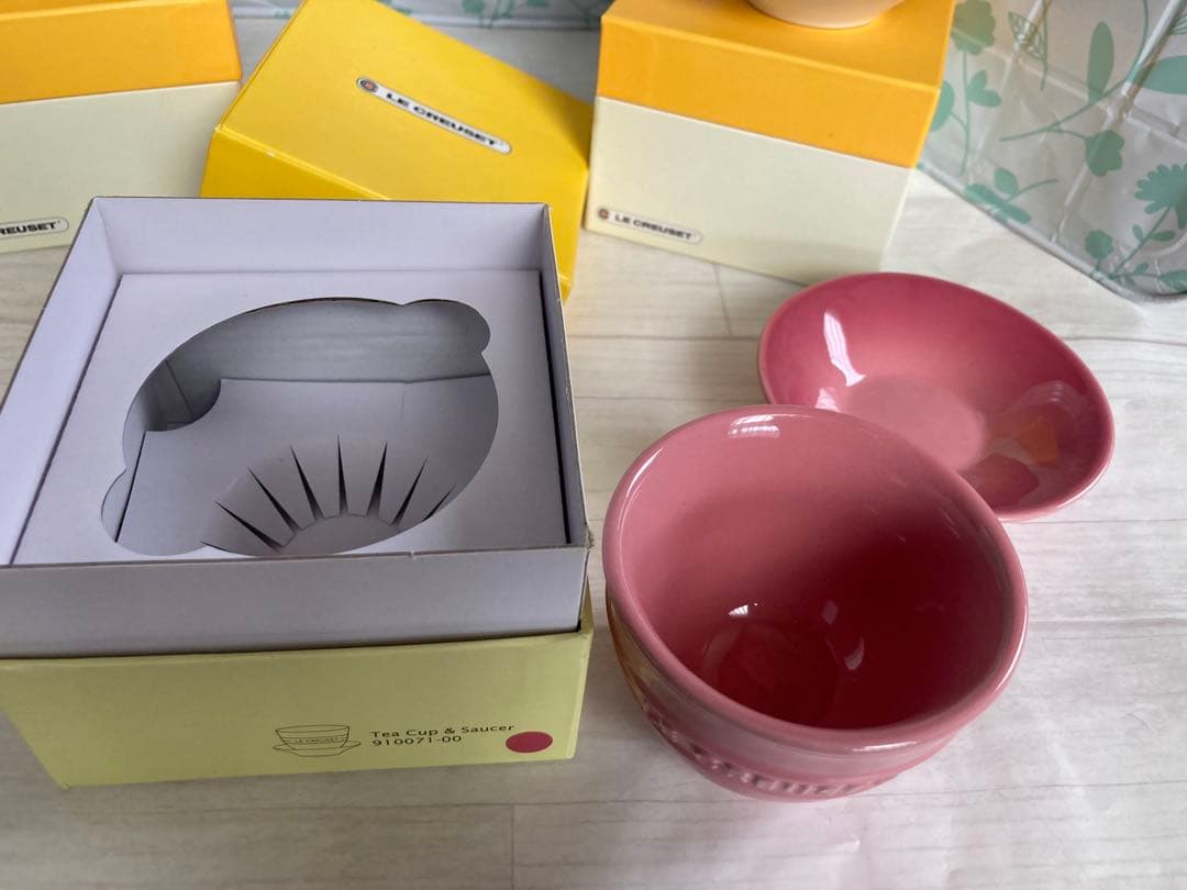 新品未使用　LE CREUSET ルクルーゼ　カップ＆ソーサ　ジャポネスクピンク
