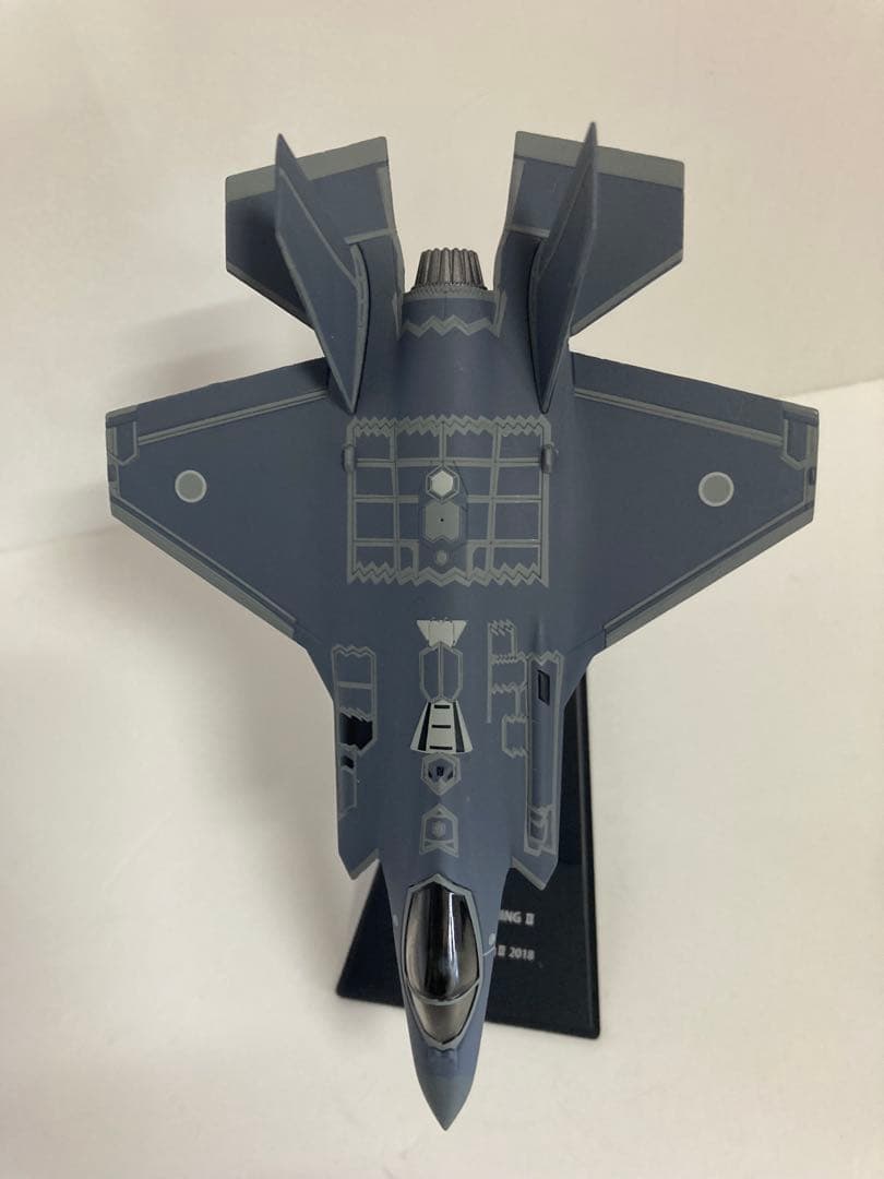 ミニチュア戦闘機とコックピット時計(不動) - メルカリ