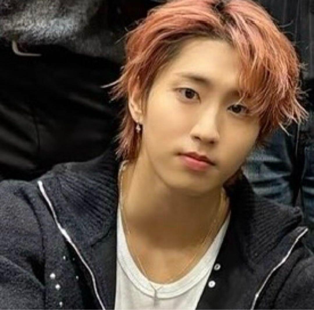 straykids KARMA オフイベ B賞 ハン 直筆サイン入りチェキ - メルカリ