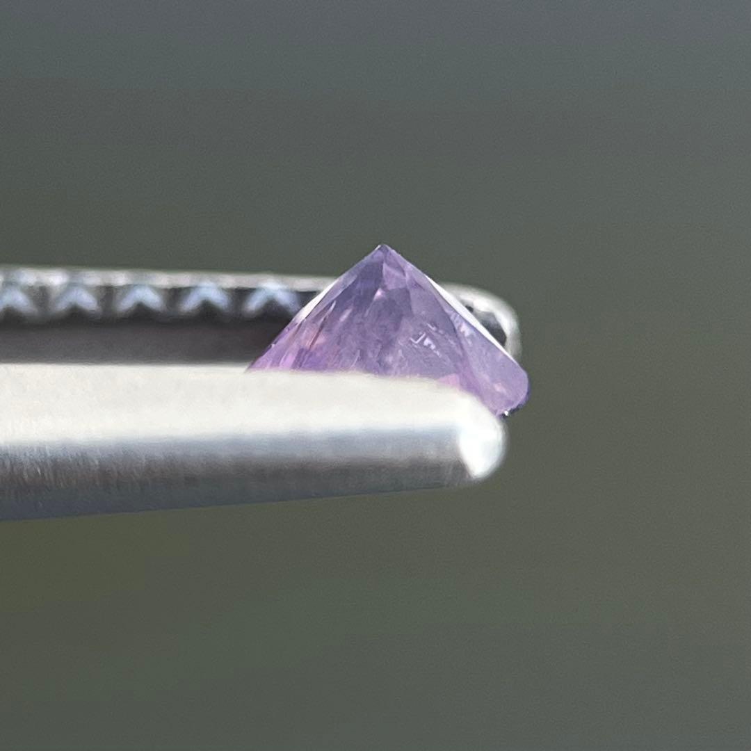 スリランカ産非加熱天然バイカラーサファイアルース