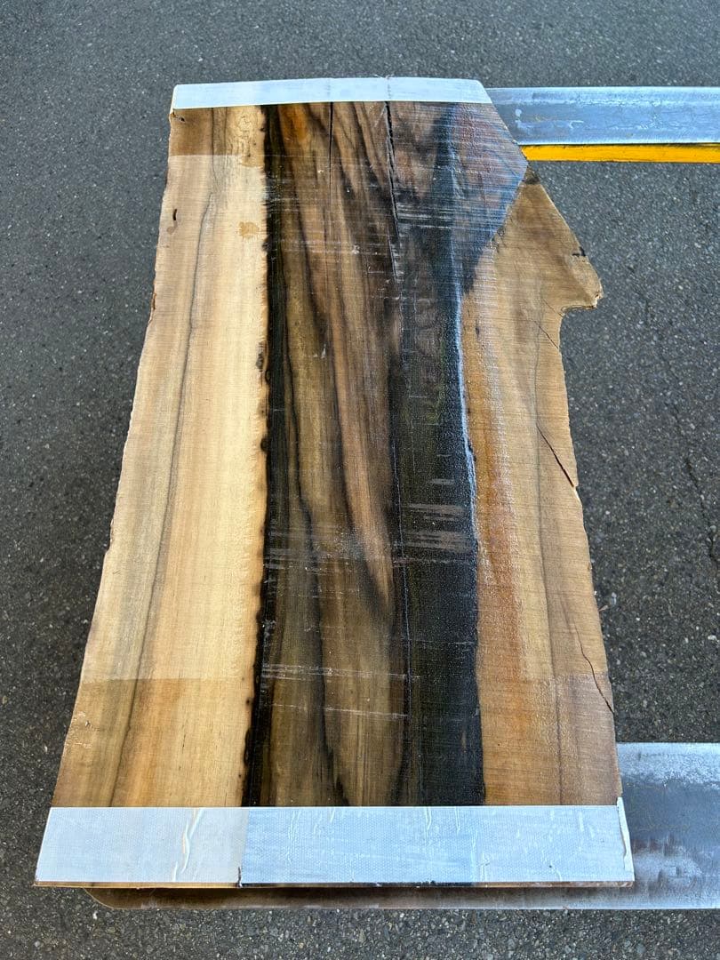 [即購入OK] 黒柿(くろがき)耳付き一枚板　黒縞　杢　DIY 素材　完全乾燥材