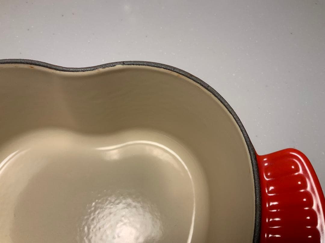 ル・クルーゼ ココット・ダムール ハート型鍋 2.0L チェリーレッド