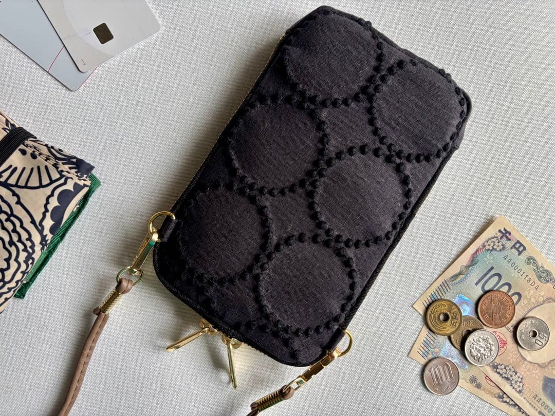 ★ゆか【スマホショルダー】ミナペルホネン タンバリン charcoal