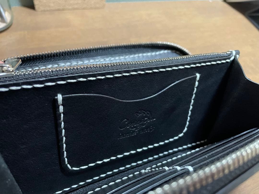 編み込み ラウンドファスナー ロングウォレット