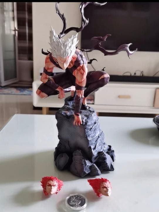 ワンパンマン ガロウ ガレージキット ガレキ スタチュー ① - メルカリ