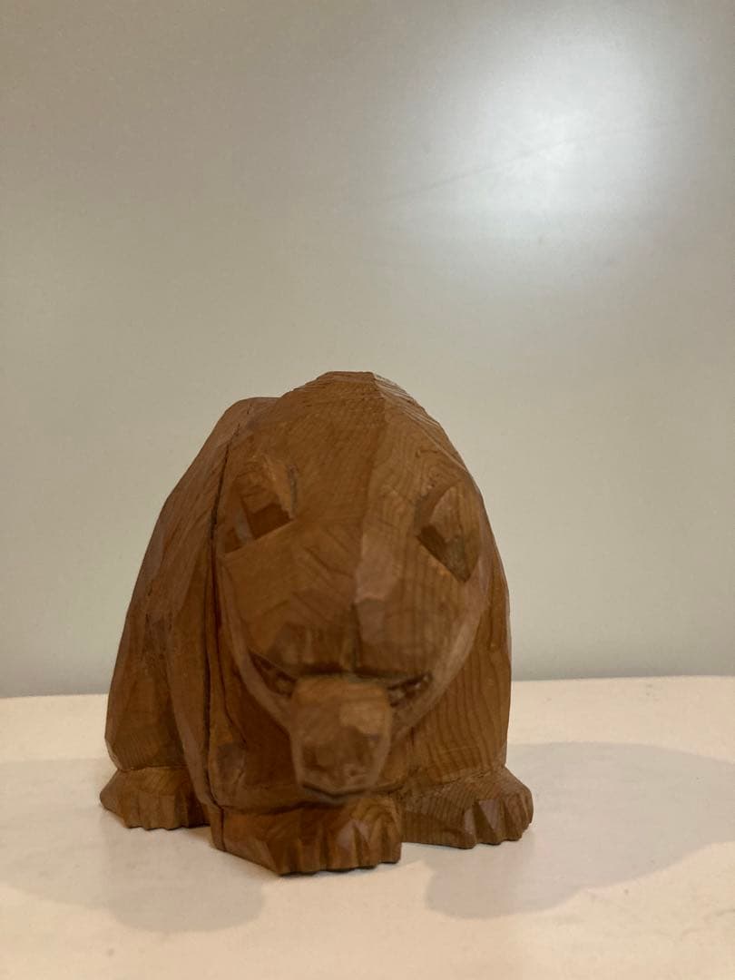 木歩　引間二郎　木彫熊　面彫　１９９９年　八雲