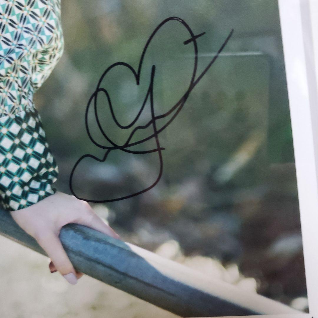 杉本有美、写真展、額縁、サイン入り