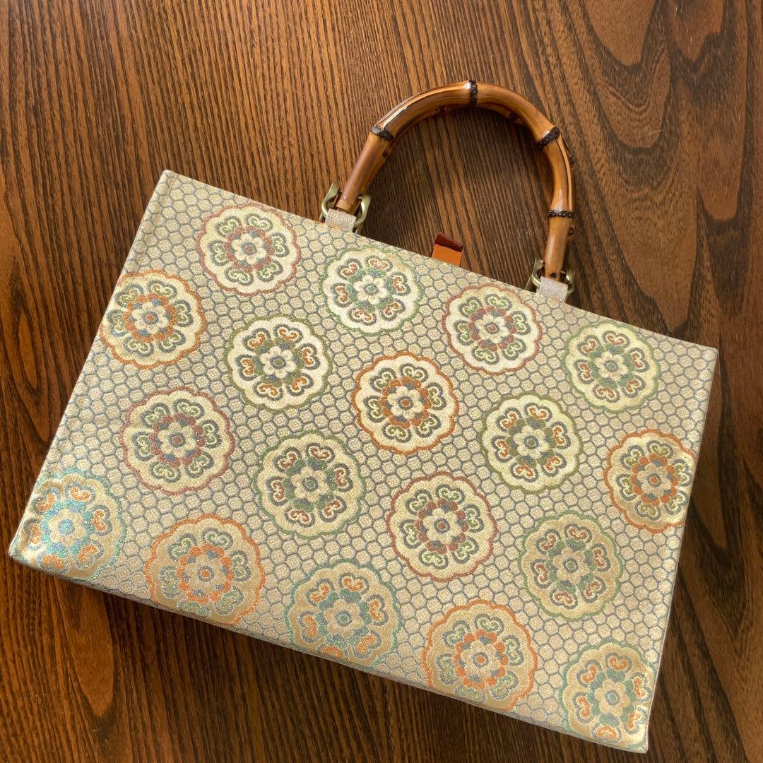 袋帯　きらめく吉祥花文　リメイク　バンブーハンドルバッグ　浅型マチ広め
