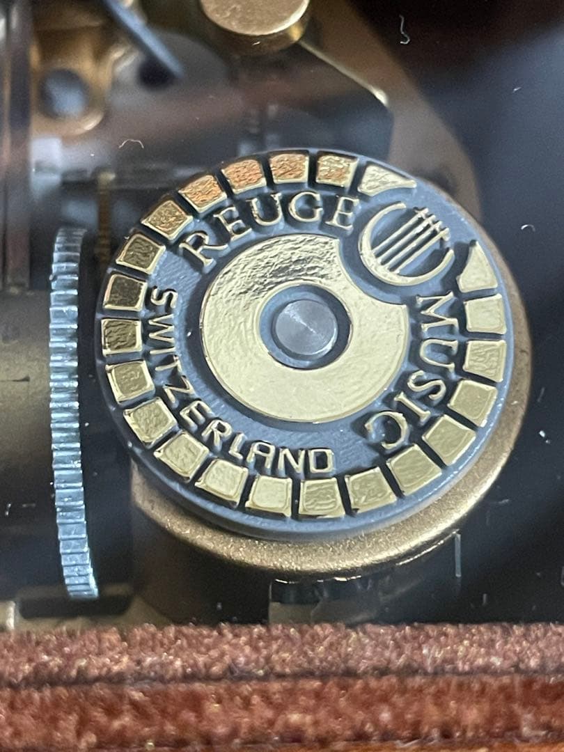 REUGE リュージュオルゴール　蝶象嵌　18弁