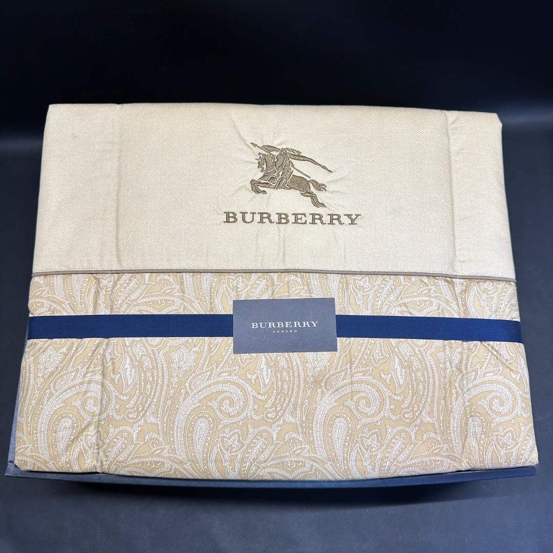 ♡※後右1005 未使用保管品 バーバリー 羽毛肌掛けふとん BB 0520