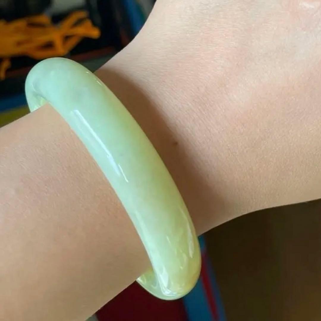 翡翠円形バングル