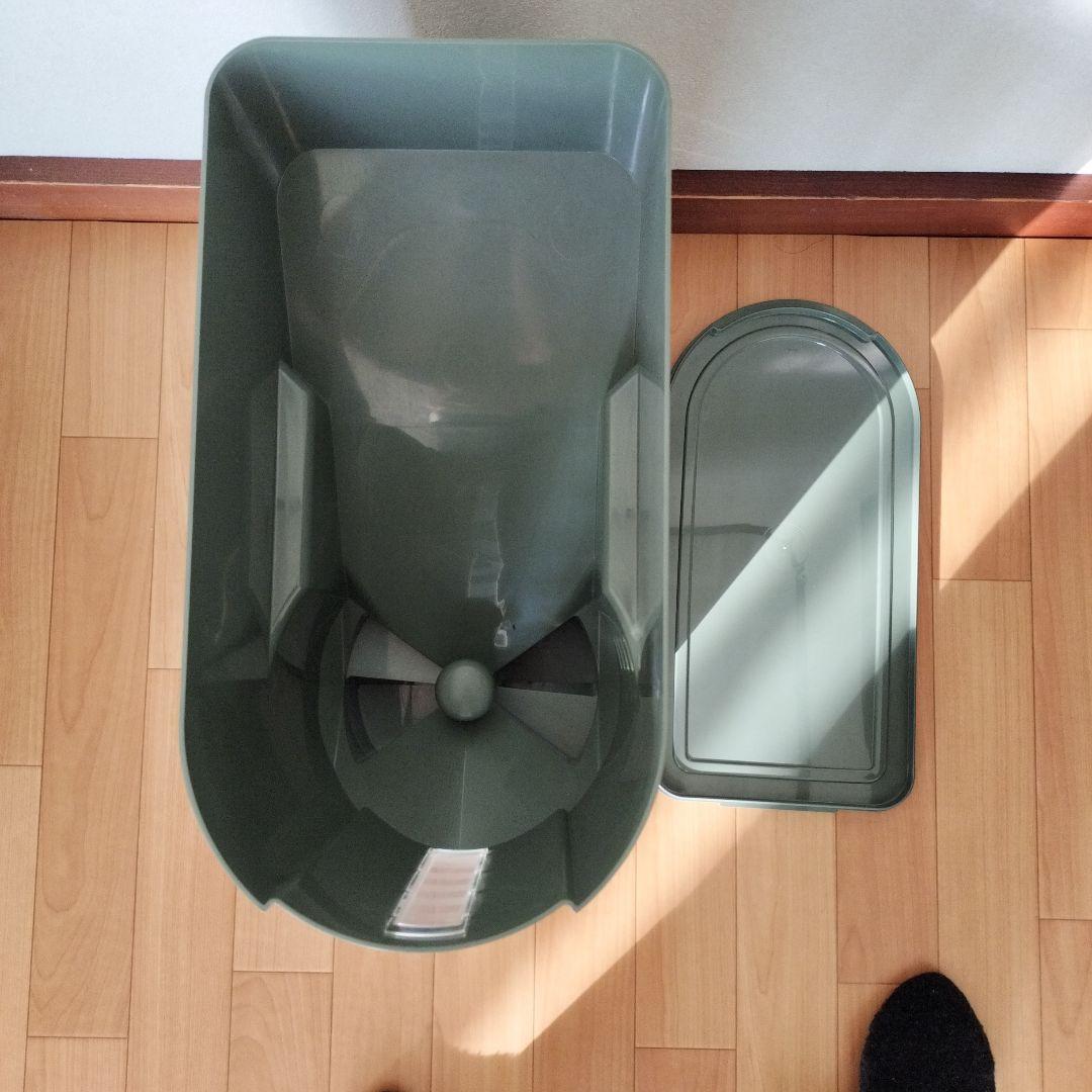 タッパーウェア　ライスキーパー　米保管容器米びつ　キャスター付き！