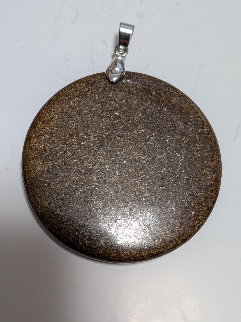 ペンダント　隕石