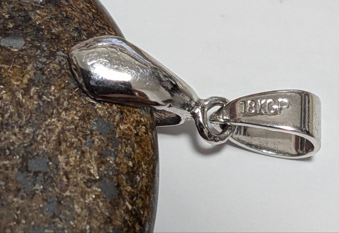 ペンダント　隕石