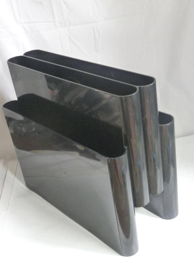 Kartell 4676 カルテル ポルタリビステ マガジンラック