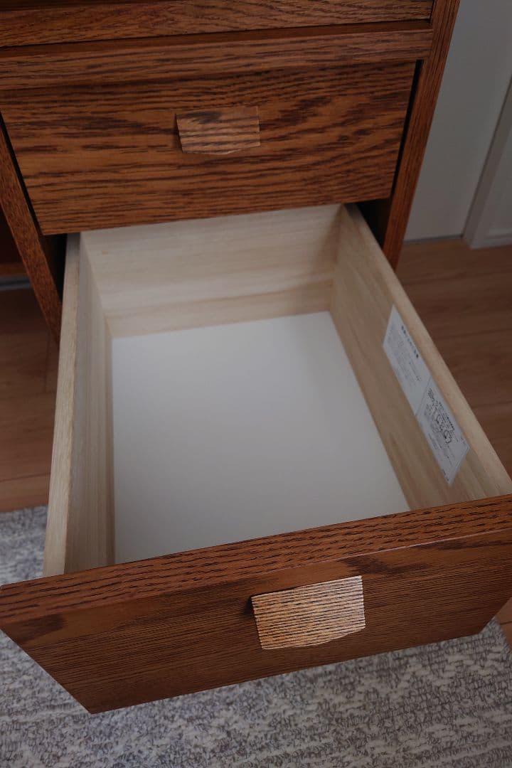 unico　KRUT　デスク