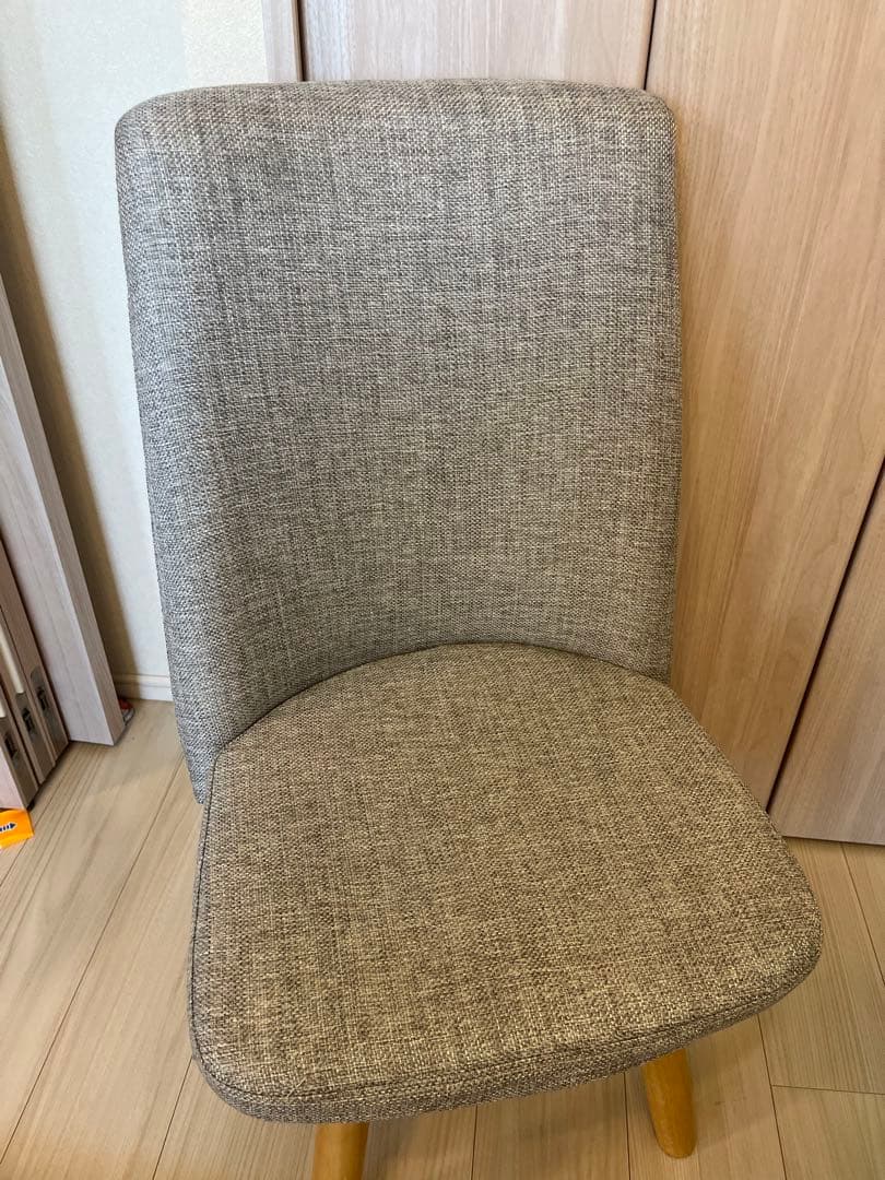 【最後の値下げ！】北欧デザイン 回転チェア Woda ライトグレー