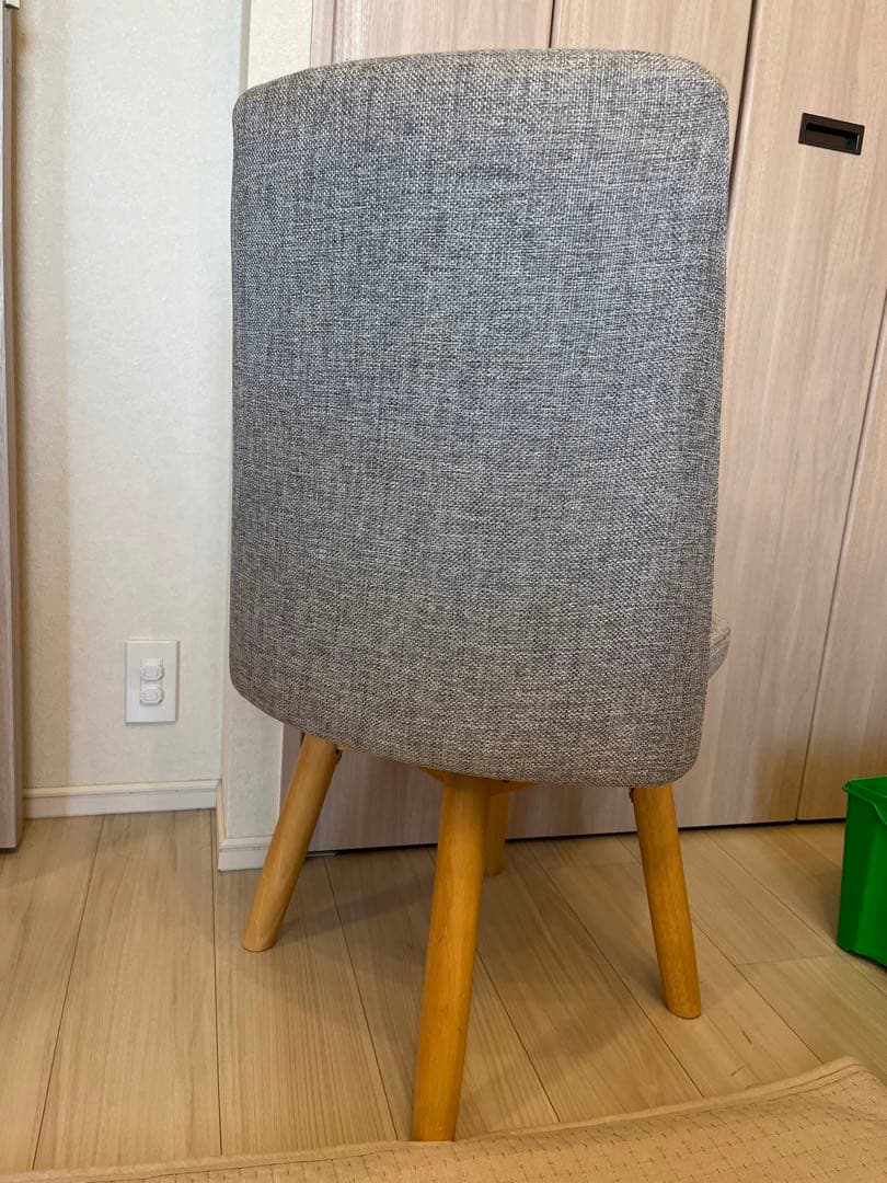 【最後の値下げ！】北欧デザイン 回転チェア Woda ライトグレー