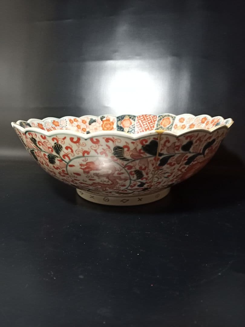 赤絵大鉢・金襴錦・輪花・古伊万里・33cm・特大