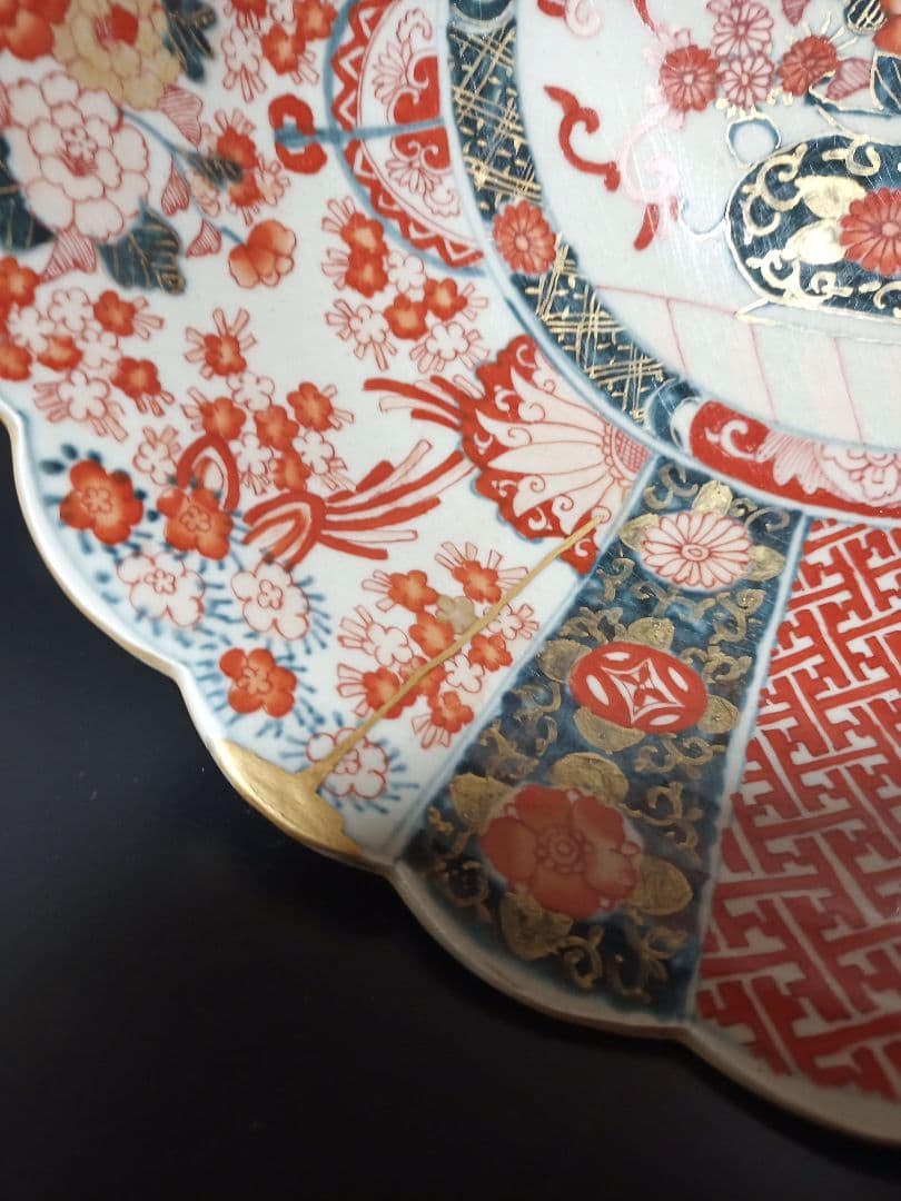 赤絵大鉢・金襴錦・輪花・古伊万里・33cm・特大