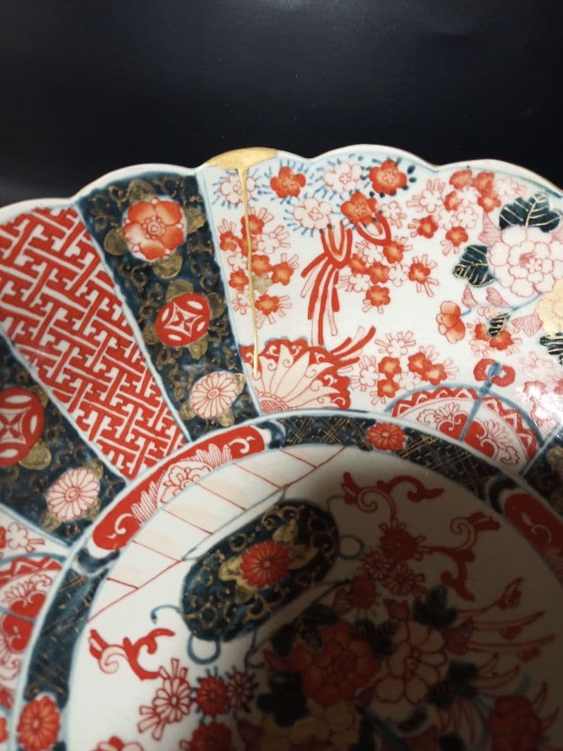 赤絵大鉢・金襴錦・輪花・古伊万里・33cm・特大