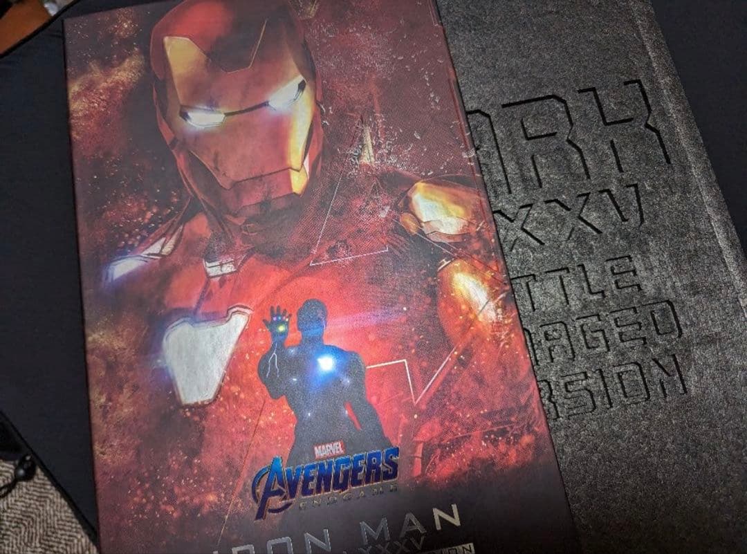 ホットトイズ アイアンマン　マーク85 バトルダメージ　hottoys