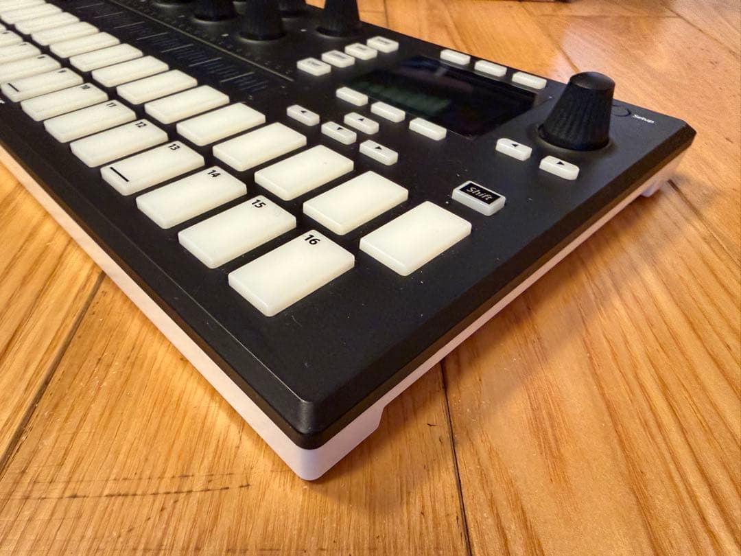 PreSonus ATOM SQ MIDIコントローラー