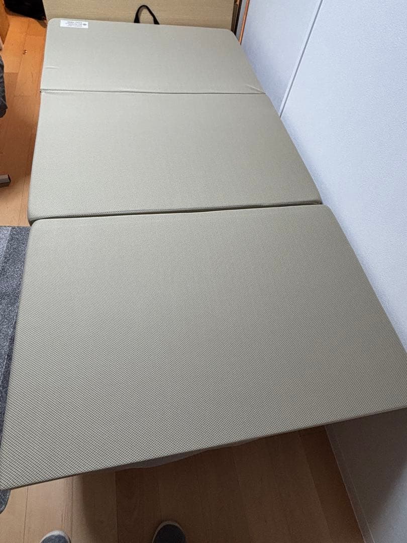 C*e様 magniflex メッシュ・ウィング 三つ折り・マットレス