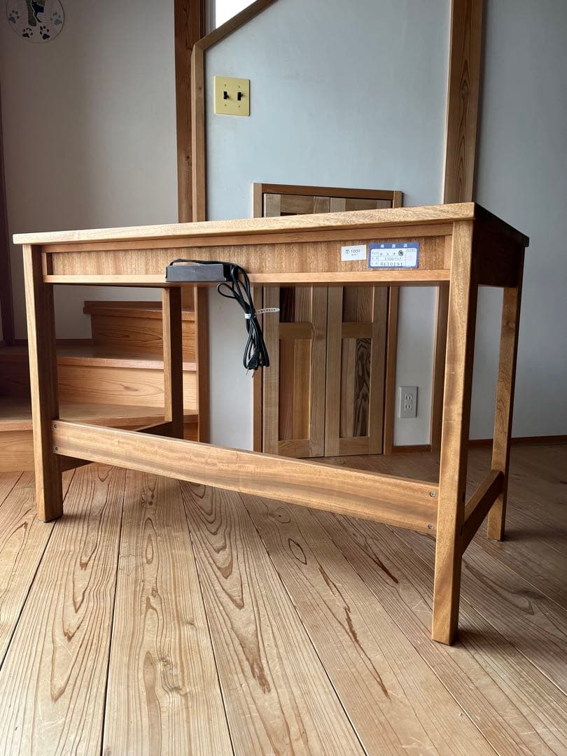 に*ろ様 楠 天然無垢 デスク 学習机 橋詰家具製 ラスク 110cm 最後の一