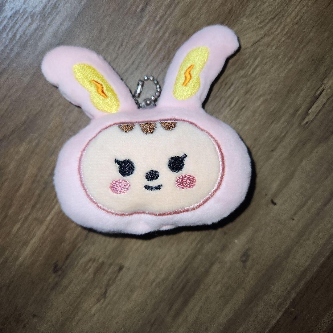 セブチ ジョンハン ジョントラムマスコット チェーン付き - メルカリ