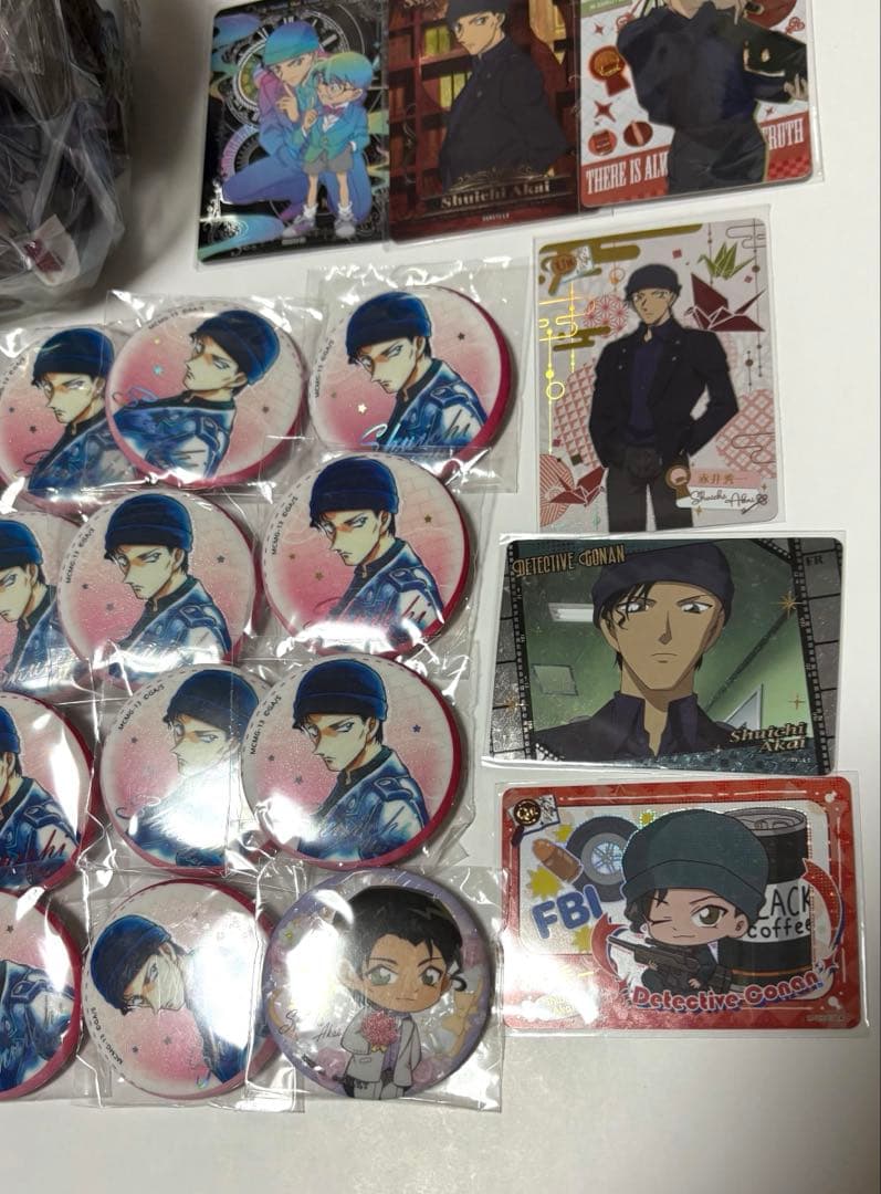 名探偵コナン 赤井秀一 kayou ぬいぐるみ マスコット 缶バッジ まとめ