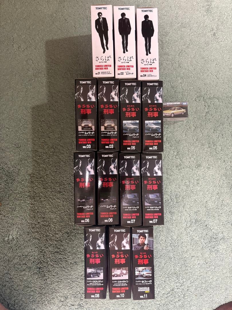 トミカリミテッドヴィンテージNEO あぶない刑事セット