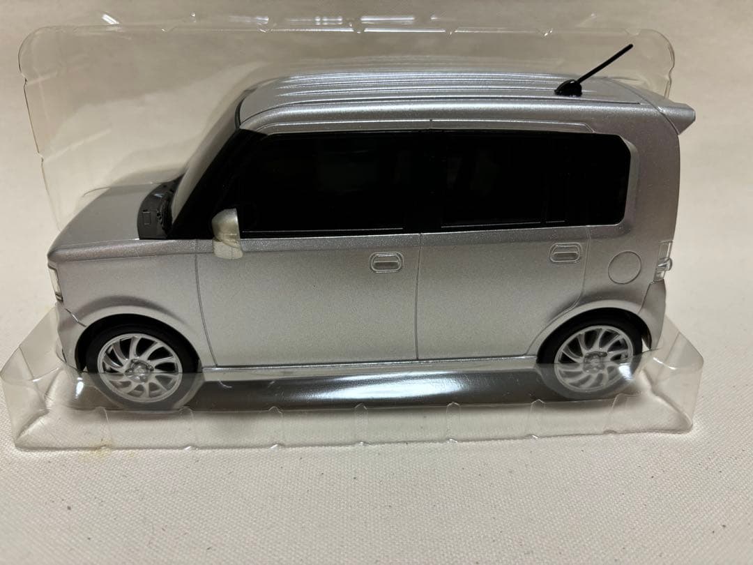 《非売品》ダイハツ ムーヴコンテカスタム　カラーサンプル　1/18スケールモデル