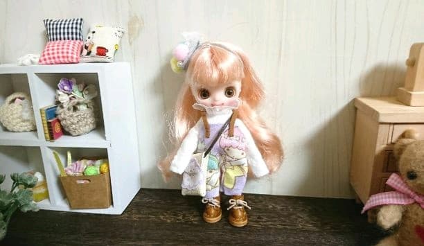 アユミーム⭐プチブライス ～マイメロちゃん柄サロペットコーディネートセット 友達とメロクロ展に行く日のコーデ | TikTok