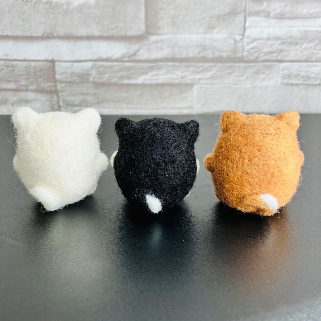 羊毛フェルト コロコロ3柴〜ズ♪ ハンドメイド ぬいぐるみ 柴犬 - メルカリ