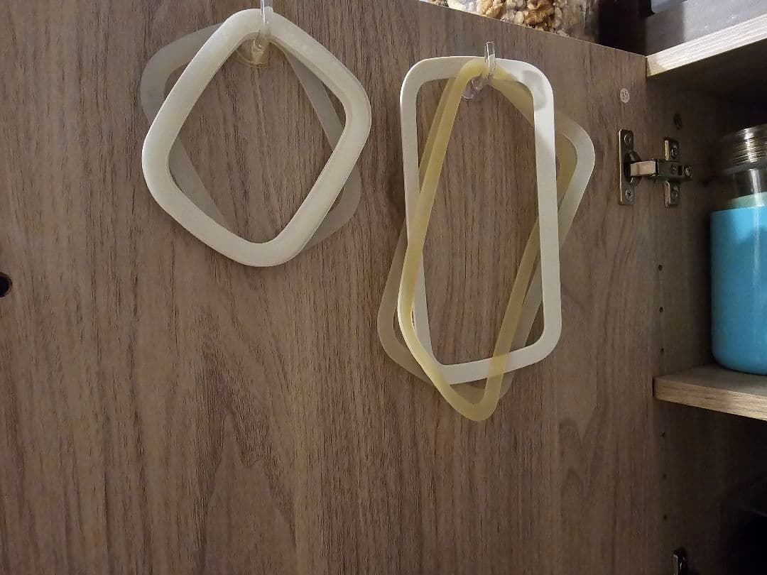 スチールフレーム食器棚 ダークブラウン