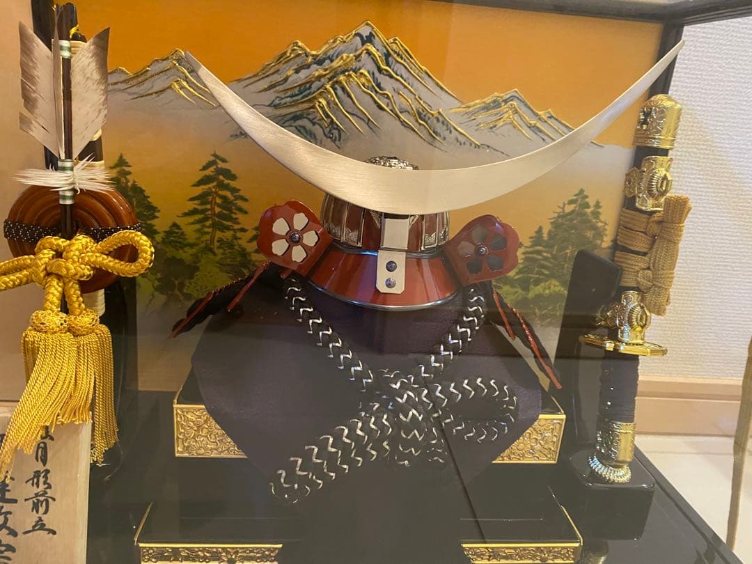 【美品・専用箱付】吉徳大光 五月人形 兜飾り 伊達政宗公 8号 ガラスケース