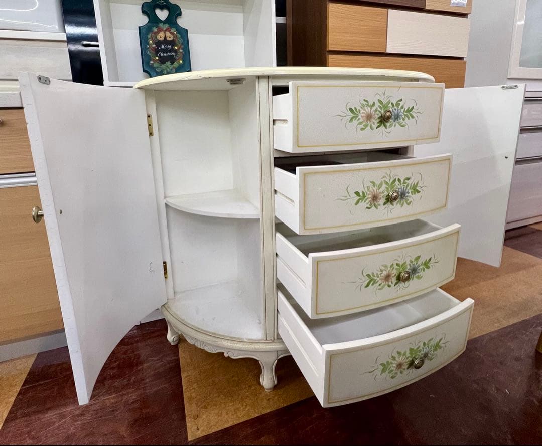 【地域限定無料配送】可愛い花柄装飾の白いキャビネット